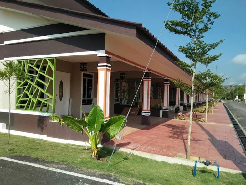 Asfa D Village - Resort - Homestay - Family Room Kemasik Luaran gambar